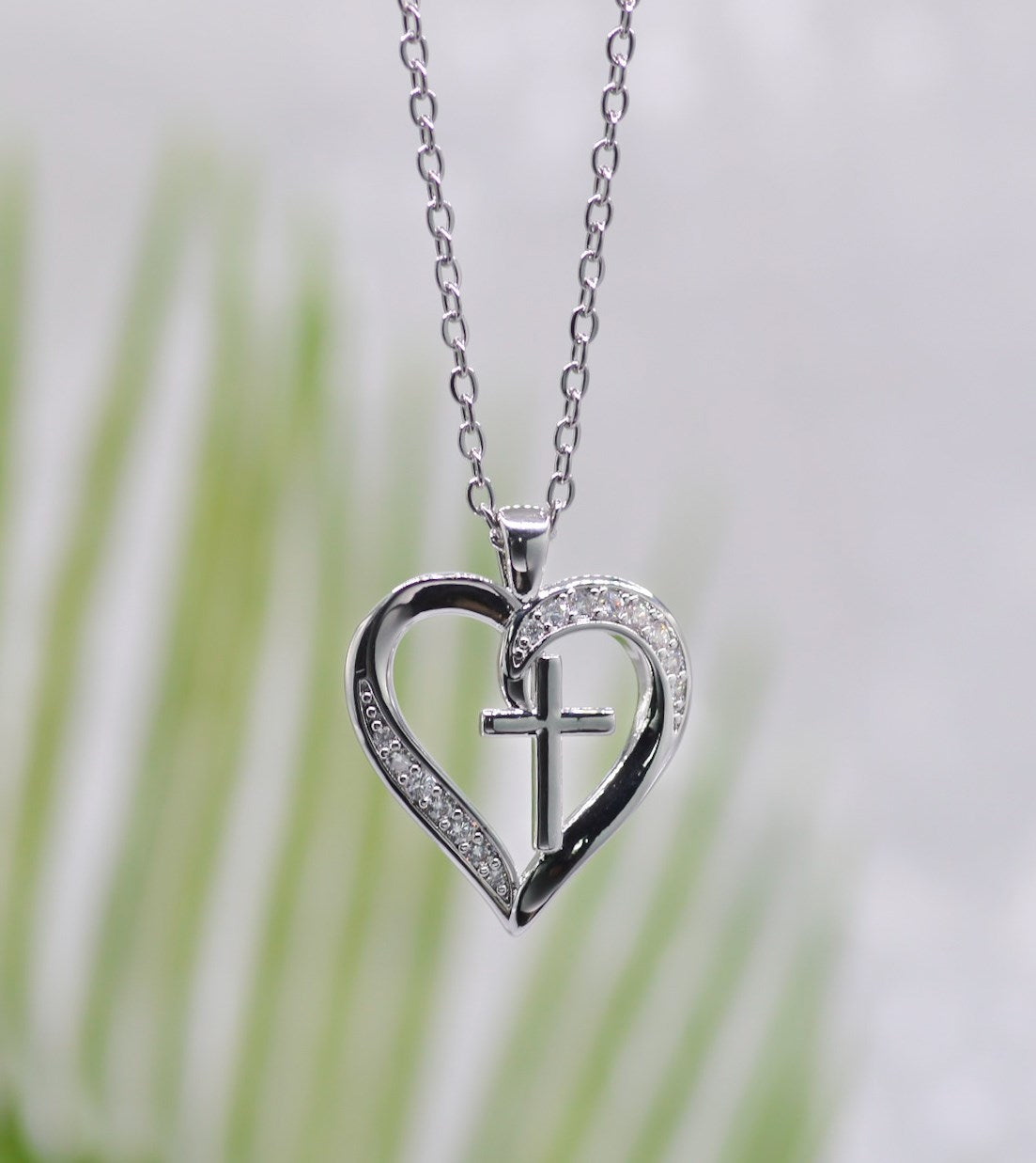 Necklace-Eden Merry-Heart/Cross-Silver