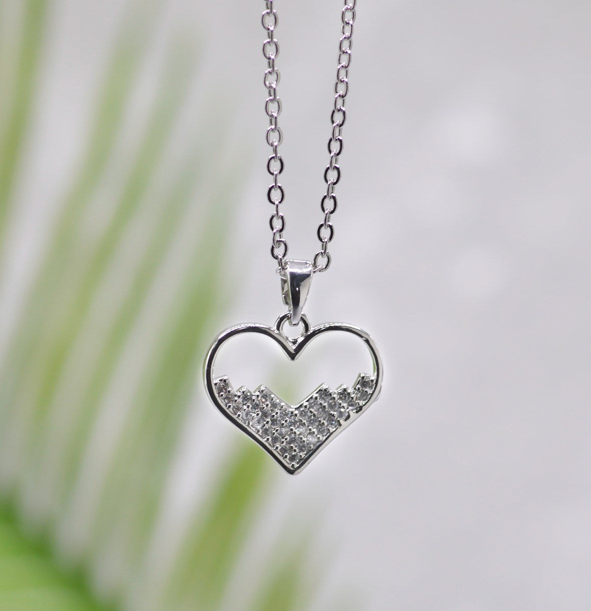 Necklace-Eden Merry-Crystal-Heart-Silver