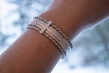 Bracelet-Eden Merry-Magnetic-White Cross