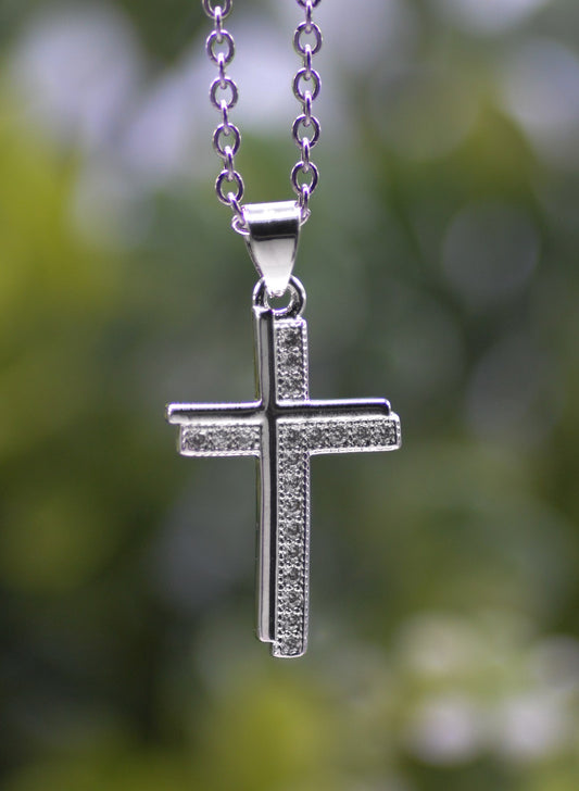 Necklace-Eden Merry-Cross-Silver